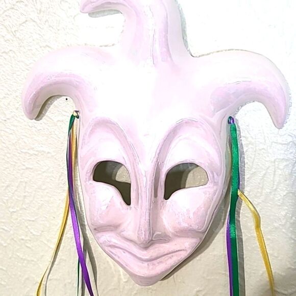 White Ceramic Joker Mask, Mardi Gras Color Ribbons, Wall Art - Picture 3 of 4